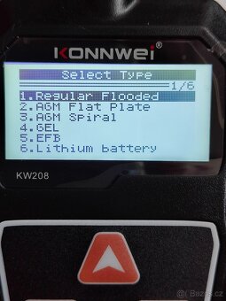 Tester autobaterie KONNWEI KW208. - 7