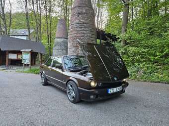BMW E30 318is Coupé 1990 - 7