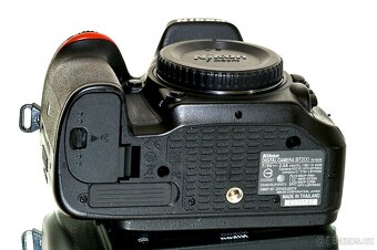 Nikon D7200 6 tis expozic + čištění čipu TOP STAV - 7