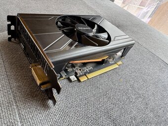 SAPPHIRE PULSE RADEON RX 570 ITX 4G GDDR5 - 7