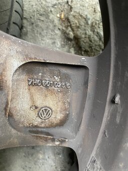 ALU kola na VW T5 a T6 17" originál VW - 7