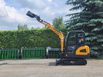 bagr, minibagr, motor Kubota - 7
