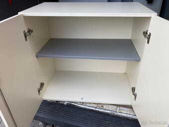 Skříňka nízká TECHO dvoudveřová uzamykatelná za 500 kč - 7