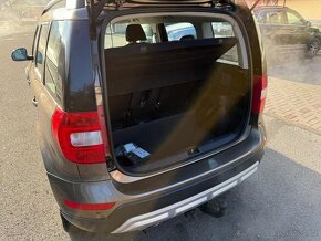 ► ŠKODA YETI 2,0 TDI 4x4-PARK. SENZORY, NEZAV. TOPENÍ,NAVI ◄ - 7