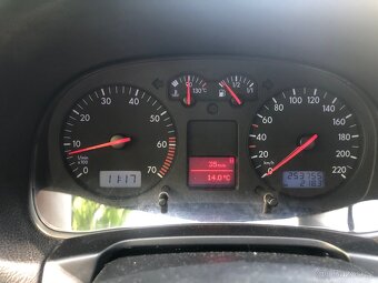 Volkswagen Golf 4 1.4 16V - 7