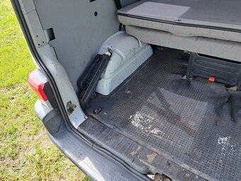 Prodám VW Transporter T4 2,5TDi 75kw 1999 - 7