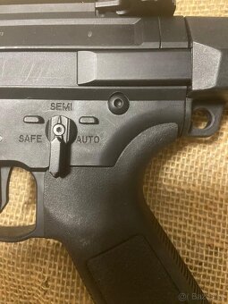 Airsoftová výbava AEG M4 - 7