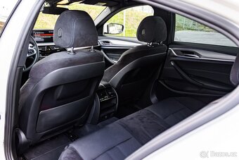 BMW 520d xDrive M Sport / TOP STAV / Virtuálny kokpit / - 7