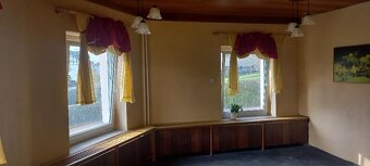 Prodám dům s restaurací bytem a sálem zahrada - 7