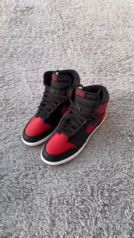 Air Jordan 1 Retro High ‘85 OG Bred 2025 - 7