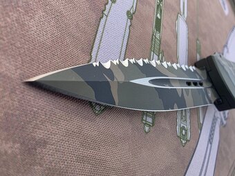 Microtech Luminary ZBP Tiger Stripe Camo - 7