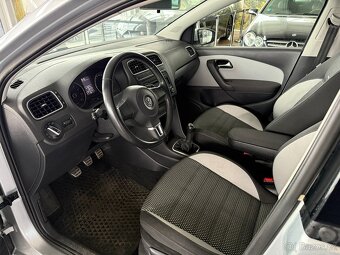 Volkswagen Polo 1,2 CROSS,SERVISKA - 7