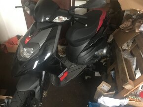 Aprilia sr 125 motard první majitel - 7