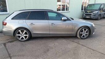 Audi A4 B8 3.2 v6 195kW QUATTRO s-line - 7