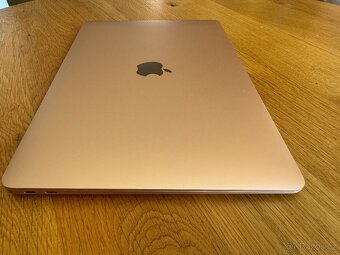 MacBook Air, Retina, 13palcový, 2019, 16 GB - 7