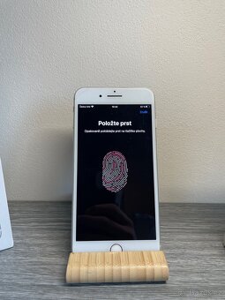 iPhone 8 Plus - 7