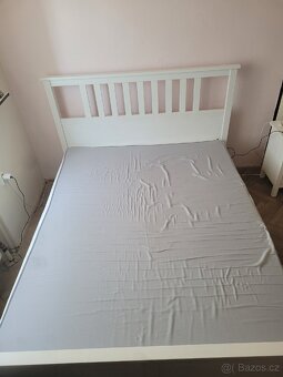 IKEA HEMNES 160x200 s roštem a matrací - 7
