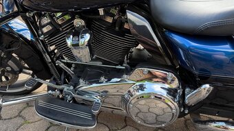 Harley Davidson Street Glide Anniversary 115 - 7