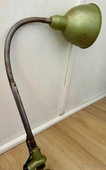 Stará INDUSTRY lampa k připevnění ke stolu polohov FUNKČNÍ - 7