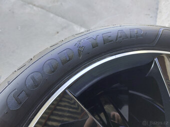 Originál alu kola 17" na Škoda Scala letní Goodyear - 7