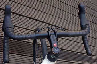 Trek Domane AL 4 White Gen 4 - 7