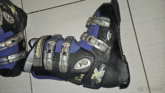 Prodám dětské lyžařské boty Atomic velikost 25.5 - 7