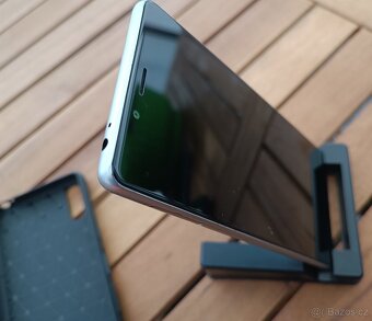 Mobilní telefon Sony Xperia L3 I4312 Dual Sim 3/32GB - 7