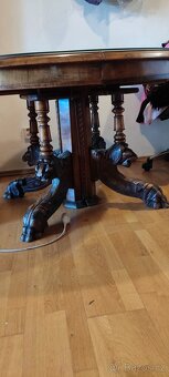 Stůl s figurální řezbou - 7