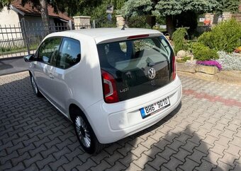 Volkswagen Up 1,0i klima tempomat výhř.sedad benzín - 7