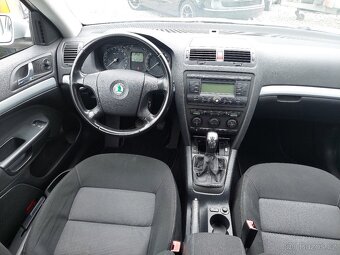 Škoda Octavia 1.6Mpi kombi , TZ - 7