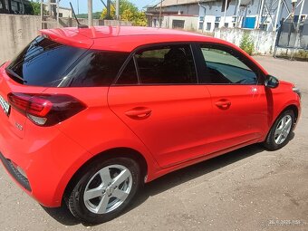 Hyundai i20 1,2 r. 59 tkm, r.v. 2020 - první majitelka - 7