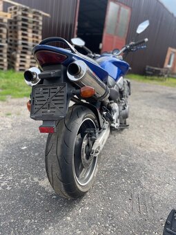 Honda Hornet 900 - 7