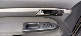 Volkswagen Touran, 1.4 TSI, 103 kW, r.v. 2011, 7 míst - 7