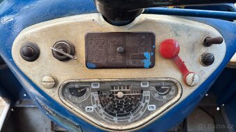 Traktor Zetor 3011 - 7