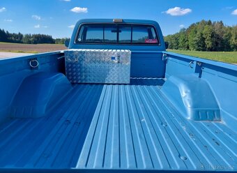 Chevrolet K10 Silverado z roku 1983 - 7
