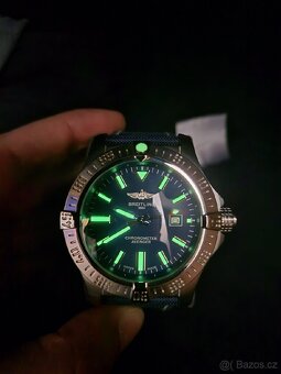 Breitling Avenger - 7