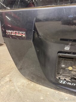 Hyundai Getz, zadní 5. (páté) dveře - 7