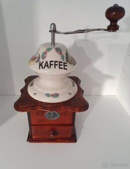 Mlýnek na kávu - 7