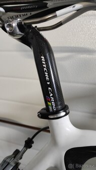 Karbonové silniční kolo - 7