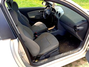 Seat Ibiza 1.2 HTP 47 kW rv 2002 - 7