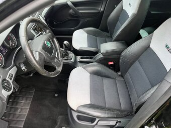 Škoda Octavia II RS facelift 2010 125kW xenon Navi - 7
