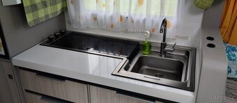 Prodám obytné auto - 7