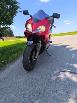 CBR 600F 81 kW RV2004 - 7