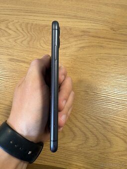 iPhone 11 64 GB Black - 7