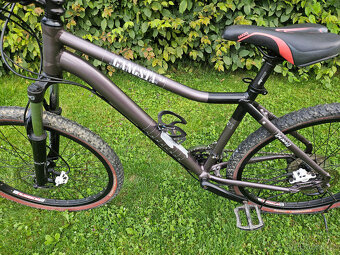 26" horské hliníkové kolo AGANG, rám 17", hydraulika - 7