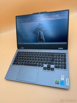 Herný notebook Lenovo i5-12450HX/ 24GB RAM / 512GB SSD / RTX - 7