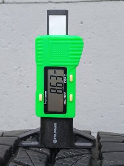Pěkná zimní kola Škoda Octavia IV 205/60/16 vzorek 8mm - 7