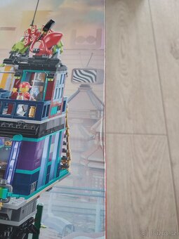 Lego Ninjago 71799 Trhy v Ninjago City - 7