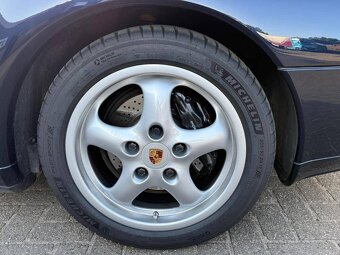 Porsche 911 Carrera (996) z roku 1996 - 7