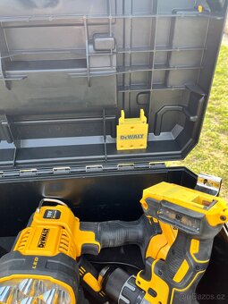 Držáky pre aku náradí DeWALT - 7